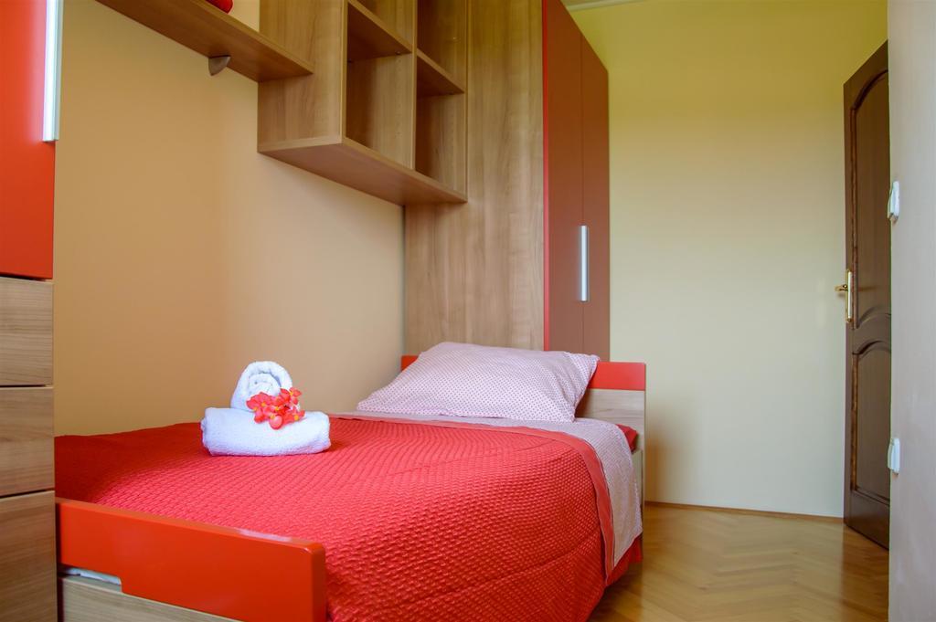 Apartment Roko *
