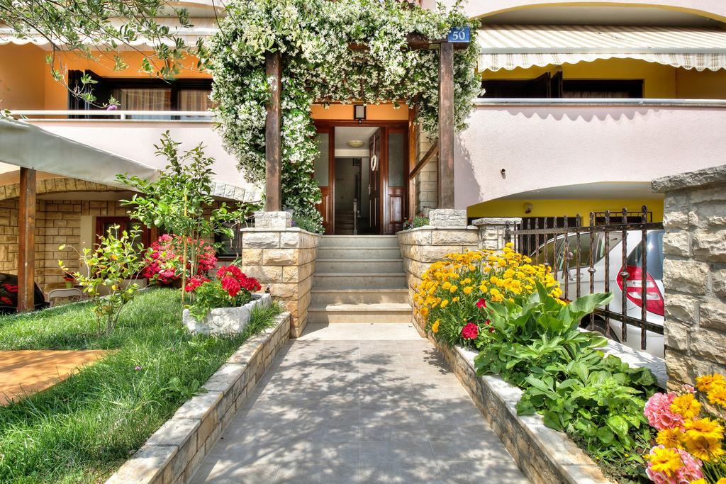 Apartment Roko