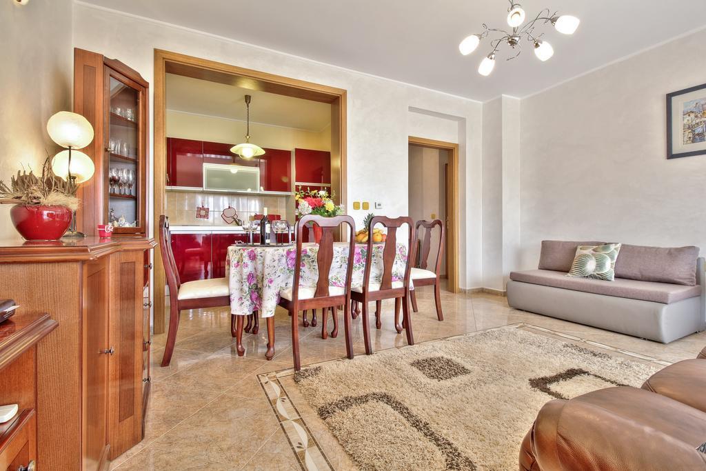 Apartment Roko